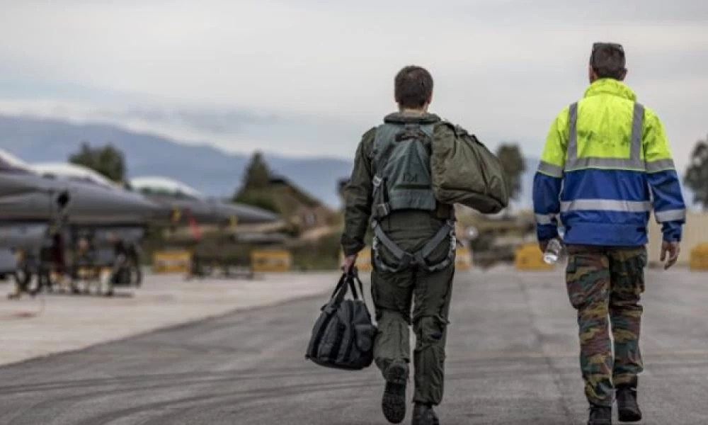 Κορονοϊός: Θετικοί δύο ανθυποσμηναγοί της Πολεμικής Αεροπορίας!
